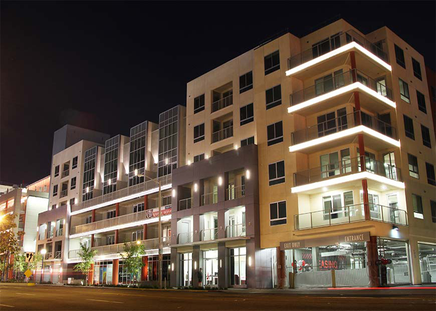 Fountain and La Brea Apartments Image #05